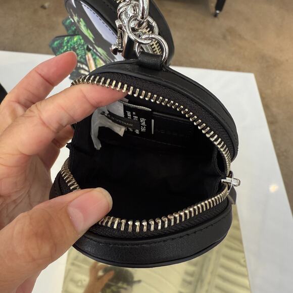 Marc Jacobs x ‘The Wizard of Oz’ Coin Purse - Picture 5 of 7